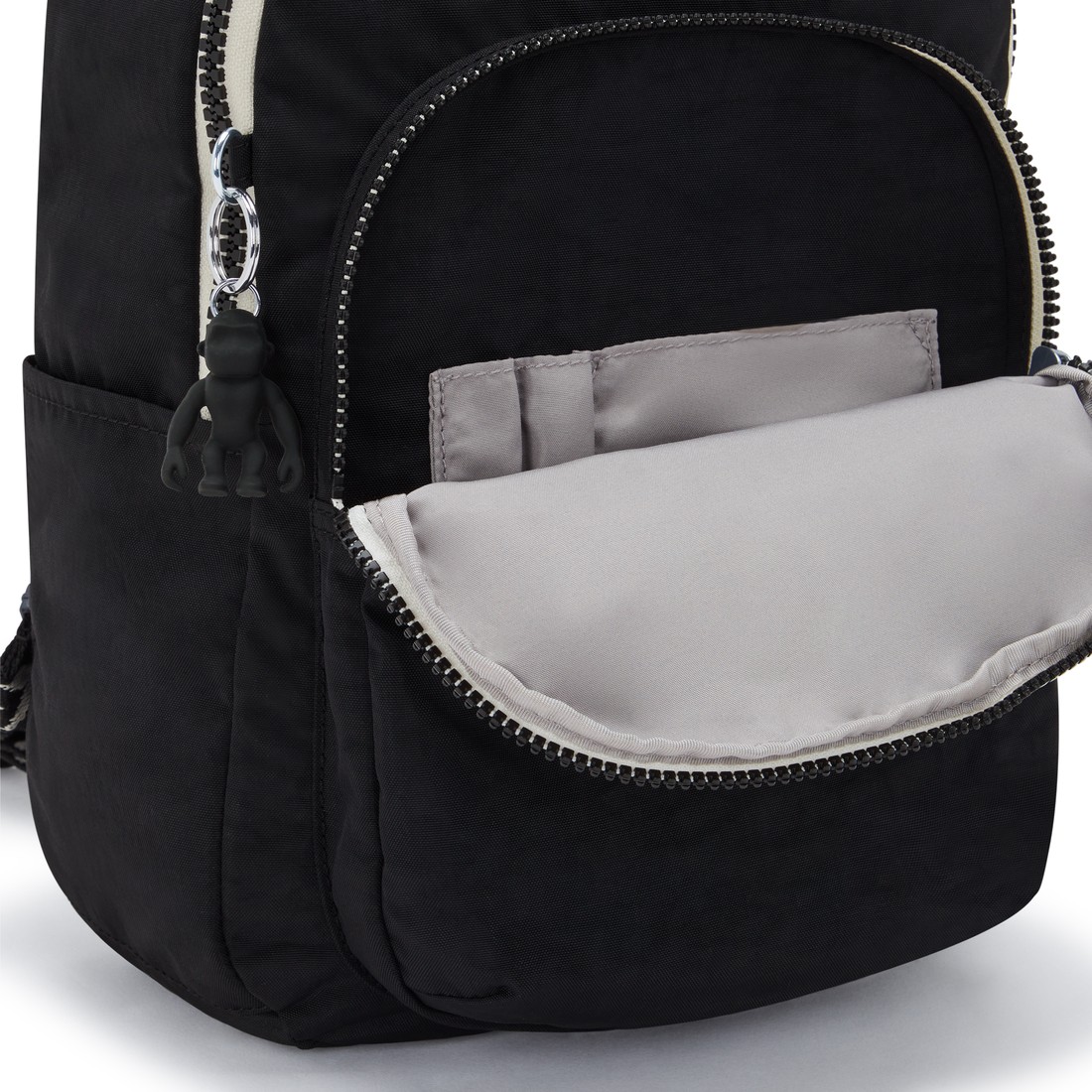 ブラックシェブロン