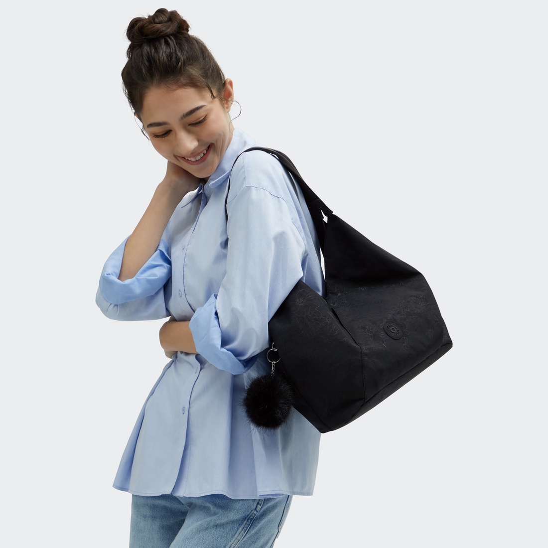 ブラックフローラルエンボス